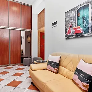 https://apartament-nowa-12.hotelswroclaw.com