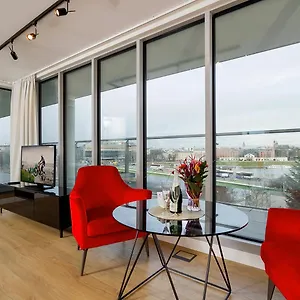 Riverside Cracow شقة فندقية